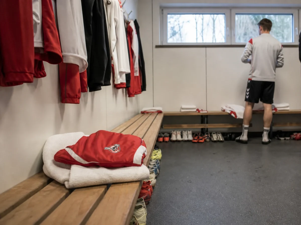 Jusuf Gazibegović siirtyy lainalle Widzew Łódźiin