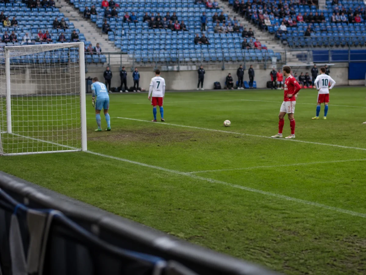Mainz murskasi Hamburger SVn Hampurissa