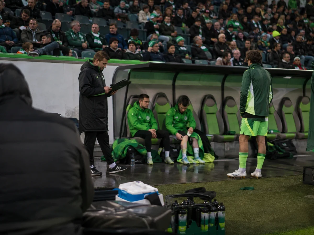 Wolfsburg kaatoi Werder Bremenin ja säilytti kärkipaikan