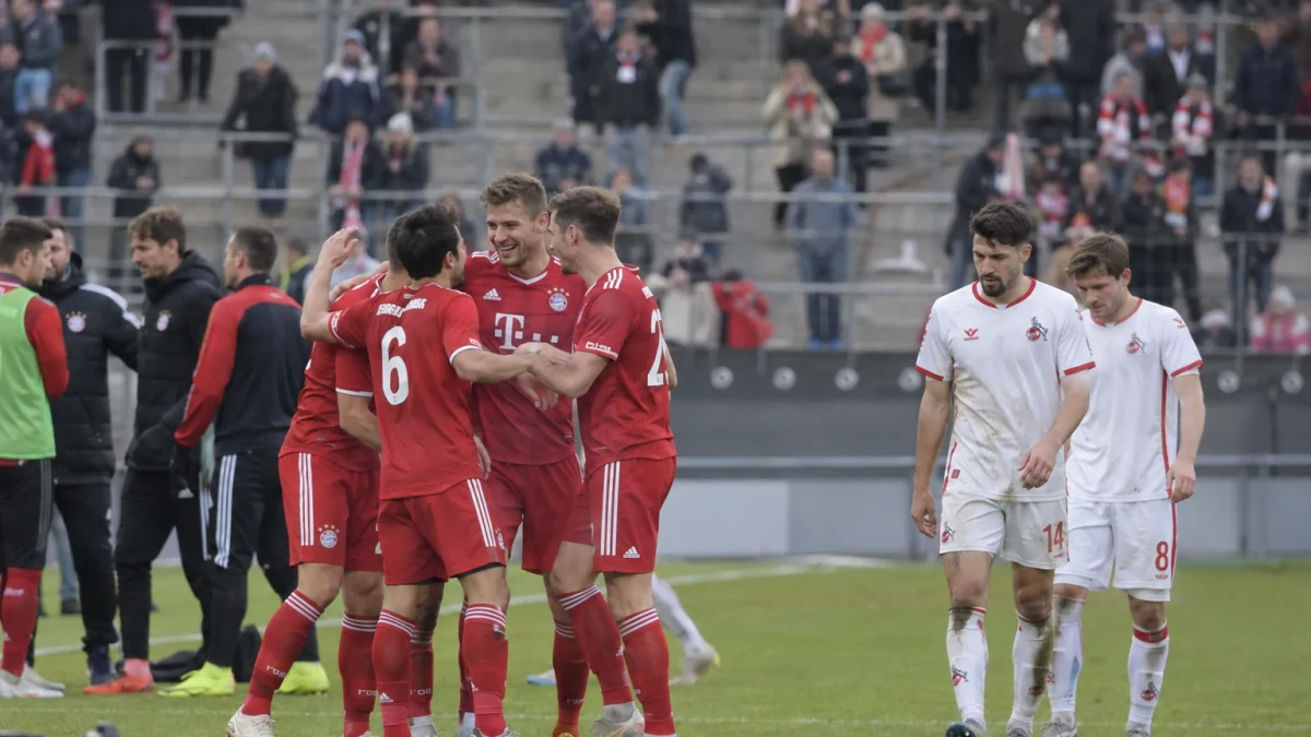 Bayern München kaatoi Kölnin 5-2 ja jatkaa Frauen-Bundesligan kärjessä