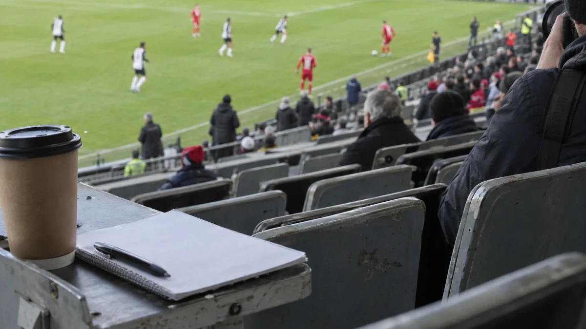 Bayern München puolustaa kahden pisteen johtoa Frankfurtissa