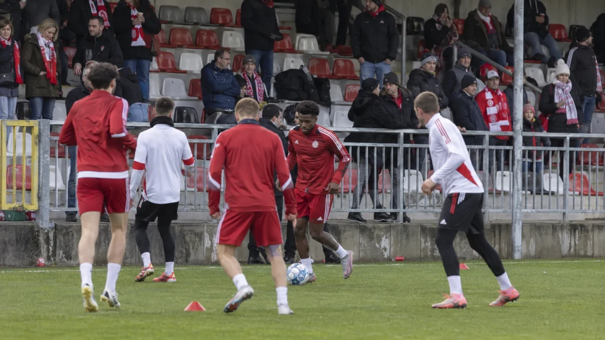 Bayern München saa Kölnin vieraakseen kärkipään kamppailussa
